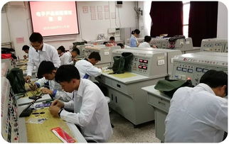電子教研室舉辦“電子產(chǎn)品裝配與調(diào)試”技能競(jìng)賽 以賽促學(xué)夯實(shí)專(zhuān)業(yè)根基